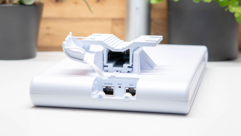 UniFi-AC-Mesh-Pro_5.jpg